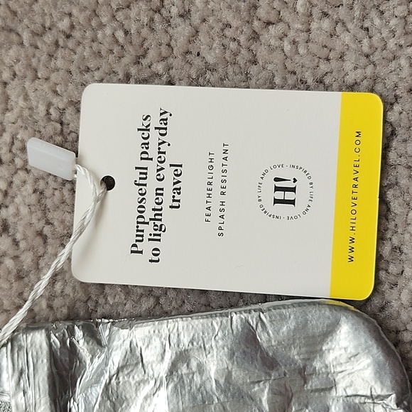 Hi, Love Travel Pouch - Picture 3 of 3